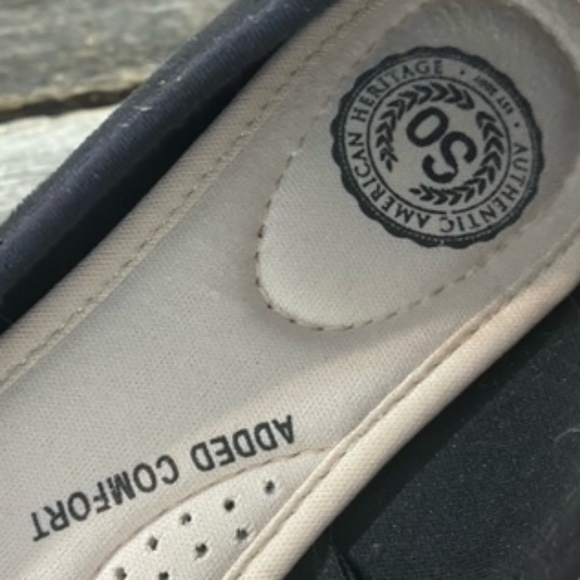 Black Flats Size 6 1/2 - Picture 6 of 8